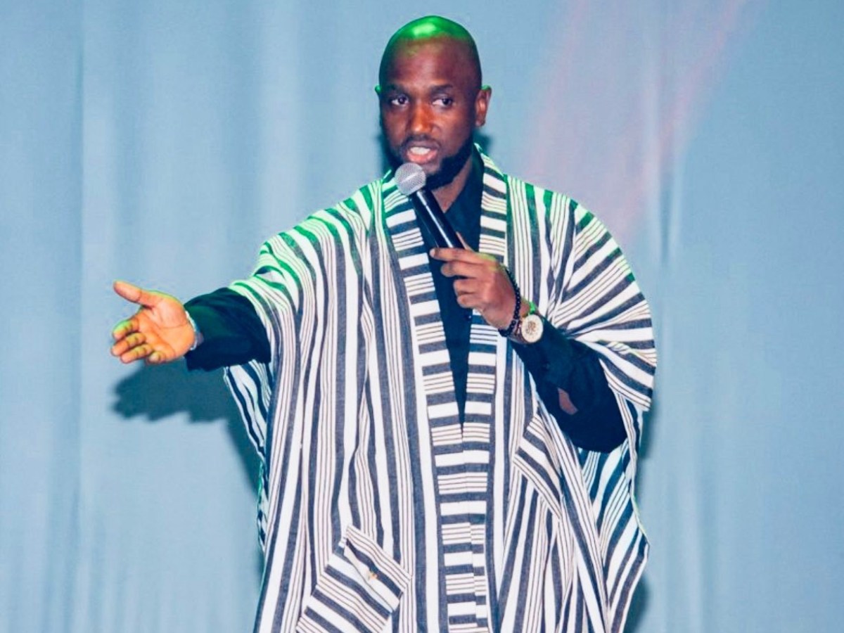 Bappa Oumar enflamme Laval : Le triomphe de l&rsquo;humour guinéen pour les 67 ans de la nation&nbsp;🇬🇳